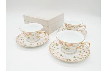 大倉陶園(OAC)　OKURA CHINA　フラワー　華やかな花のデザインが気分を上げてくれるティーカップ&ソーサー3客セット(箱付き、洋食器)(R-070260)