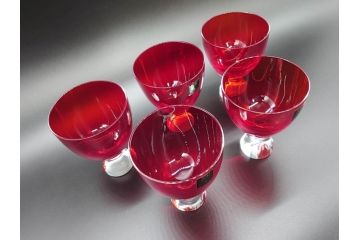イギリス　ROYAL DOULTON(ロイヤルドルトン)　ジュリアン・マクドナルド(JM)　鮮やかな赤色が目を惹くイグナイトタンブラー5客セット(グラス、洋食器)(R-070261)