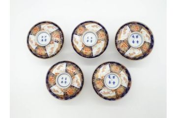幕末〜明治期　伊万里　4.1寸　約13cm　煌びやかな色絵が目を惹く蓋付き茶碗5客セット(麒麟の図、和食器、四寸一分)(R-070265)