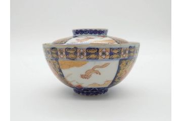 幕末〜明治期　伊万里　4.1寸　約13cm　煌びやかな色絵が目を惹く蓋付き茶碗5客セット(麒麟の図、和食器、四寸一分)(R-070265)