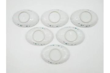 江戸期　色絵　約18cm　5.9寸　シンプルながら上品な雰囲気溢れる変形皿6枚セット(和食器、五寸九分)(検索ワード:柿右衛門様式、花散らしの図、輪花)(R-070266)