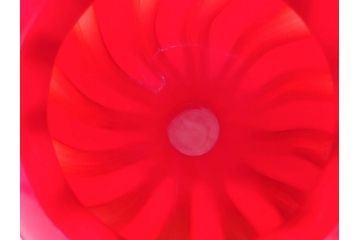 大川薫　玻璃　鮮やかな赤と上品な金の色合いが素敵な花入(ガラス工芸、津軽びいどろ、硝子、花器、花瓶、共箱付き)(R-070271)
