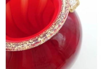 大川薫　玻璃　鮮やかな赤と上品な金の色合いが素敵な花入(ガラス工芸、津軽びいどろ、硝子、花器、花瓶、共箱付き)(R-070271)