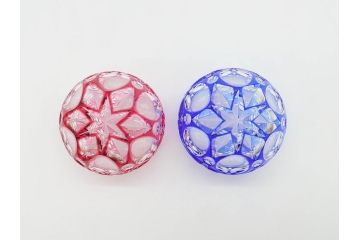 伝統工芸士　篠崎清一　江戸切子　繊細なカットが美しいぐい呑み2個セット(共箱付き、猪口、ガラス、硝子、カガミクリスタル、篠崎硝子工芸所)(R-070275)