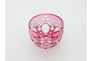 伝統工芸士　篠崎清一　江戸切子　繊細なカットが美しいぐい呑み2個セット(共箱付き、猪口、ガラス、硝子、カガミクリスタル、篠崎硝子工芸所)(R-070275)