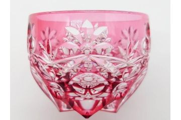 伝統工芸士　篠崎清一　江戸切子　繊細なカットが美しいぐい呑み2個セット(共箱付き、猪口、ガラス、硝子、カガミクリスタル、篠崎硝子工芸所)(R-070275)
