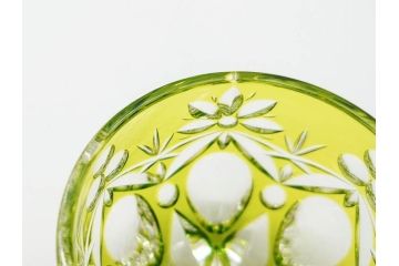 伝統工芸士　篠崎清一　江戸切子　繊細なカットが美しいぐい呑み2個セット(共箱付き、猪口、ガラス、硝子、カガミクリスタル、篠崎硝子工芸所)(R-070276)