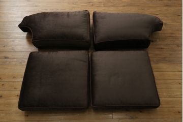 中古　イタリア　valeo(ヴァレオ)　高級感ある空間を演出してくれるアームソファ(2人掛け、3人掛け、ラブソファ、2P)(R-070286)