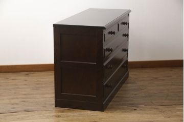 中古　美品　北海道民芸家具　取り入れやすいサイズが嬉しい!落ち着きのある大人の空間を演出するチェスト(引き出し、ローボード、ローチェスト、サイドチェスト)(R-070287)