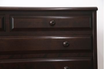 中古　美品　北海道民芸家具　取り入れやすいサイズが嬉しい!落ち着きのある大人の空間を演出するチェスト(引き出し、ローボード、ローチェスト、サイドチェスト)(R-070287)