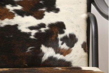 中古　ダメージあり　Cassina(カッシーナ)　ル・コルビュジエ ピエール・ジャンヌレ シャルロット・ペリアン　LC1　個性が光る!ワンランク上の空間づくりにおすすめなスリングチェア(バスキュランチェア、アームチェア、椅子、イス、Le Corbusier)(定価539,000円)(R-070296)