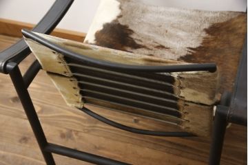 中古　ダメージあり　Cassina(カッシーナ)　ル・コルビュジエ ピエール・ジャンヌレ シャルロット・ペリアン　LC1　個性が光る!ワンランク上の空間づくりにおすすめなスリングチェア(バスキュランチェア、アームチェア、椅子、イス、Le Corbusier)(定価539,000円)(R-070296)