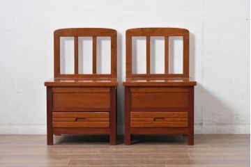 中古　民芸家具　花梨(カリン)材　収納付き囲炉裏チェア2脚セット(椅子、ダイニングチェア、板座チェア)(R-070314)