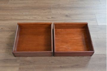 中古　民芸家具　花梨(カリン)材　収納付き囲炉裏チェア2脚セット(椅子、ダイニングチェア、板座チェア)(R-070314)