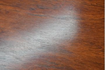 中古　民芸家具　花梨(カリン)材　収納付き囲炉裏チェア2脚セット(椅子、ダイニングチェア、板座チェア)(R-070314)