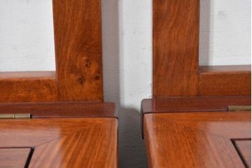 中古　民芸家具　花梨(カリン)材　収納付き囲炉裏チェア2脚セット(椅子、ダイニングチェア、板座チェア)(R-070314)