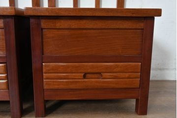 中古　民芸家具　花梨(カリン)材　収納付き囲炉裏チェア2脚セット(椅子、ダイニングチェア、板座チェア)(R-070314)