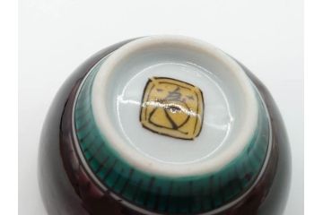 古九谷　九谷焼　三ツ井為吉　絵変り　1.8寸　約5cm　多種多様な絵付けが魅力的な酒盃5客セット(酒杯、おちょこ、お猪口、ぐい呑、色絵、五客揃、一寸八分、共箱付き、和食器)(R-070336)