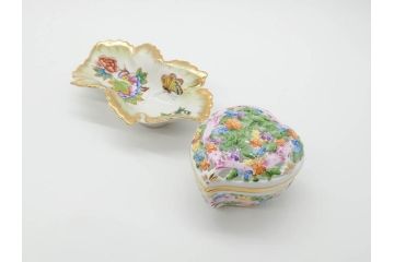 ヘレンド　ハンガリー　HEREND HVNGARY　ヴィクトリアブーケ　ハート形　華やかな雰囲気が素敵な透かしボンボン入れ&トレイ(HUNGARY、トレー、小物入れ、菓子器、洋食器)(R-070337)