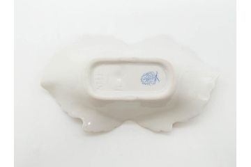 ヘレンド　ハンガリー　HEREND HVNGARY　ヴィクトリアブーケ　ハート形　華やかな雰囲気が素敵な透かしボンボン入れ&トレイ(HUNGARY、トレー、小物入れ、菓子器、洋食器)(R-070337)