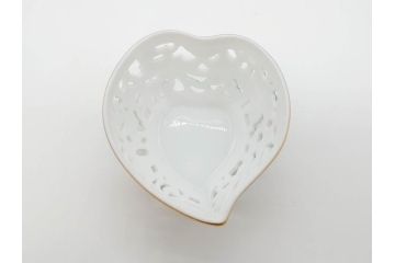 ヘレンド　ハンガリー　HEREND HVNGARY　ヴィクトリアブーケ　ハート形　華やかな雰囲気が素敵な透かしボンボン入れ&トレイ(HUNGARY、トレー、小物入れ、菓子器、洋食器)(R-070337)