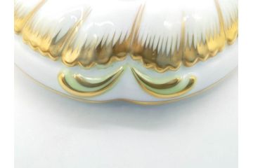 ヘレンド　ハンガリー　HEREND HVNGARY　ヴィクトリアブーケ　繊細な花の装飾がおしゃれなシュガーポット(HUNGARY、ボンボン入れ、小物入れ、菓子器、洋食器)(R-070338)