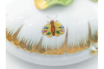 ヘレンド　ハンガリー　HEREND HVNGARY　ヴィクトリアブーケ　繊細な花の装飾がおしゃれなシュガーポット(HUNGARY、ボンボン入れ、小物入れ、菓子器、洋食器)(R-070338)
