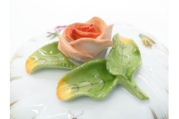 ヘレンド　ハンガリー　HEREND HVNGARY　ヴィクトリアブーケ　繊細な花の装飾がおしゃれなシュガーポット(HUNGARY、ボンボン入れ、小物入れ、菓子器、洋食器)(R-070338)