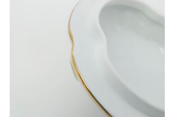 ヘレンド　ハンガリー　HEREND HVNGARY　ヴィクトリアブーケ　繊細な花の装飾がおしゃれなシュガーポット(HUNGARY、ボンボン入れ、小物入れ、菓子器、洋食器)(R-070338)