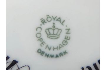 デンマーク　ROYAL COPENHAGEN(ロイヤルコペンハーゲン)　最高峰コレクション　フローラダニカ　多彩な花たちが煌びやかな印象を与えるワインクーラー(洋食器)(R-070340)