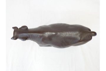 佐藤玄々(朝山)　哺牛　重厚感のある佇まいが魅力的なブロンズ像(オブジェ、置物、ウシ)(R-070343)