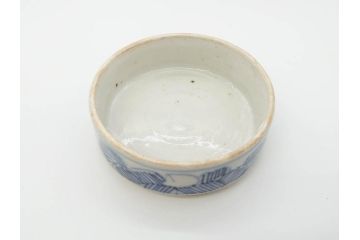 江戸期　古伊万里　染付　小振りで可愛らしい三段重(三段重鉢、小さなお重箱、珍味入れ、薬味入れ、小物入れ、ミニ)(R-070346)