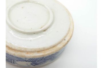 江戸期　古伊万里　染付　小振りで可愛らしい三段重(三段重鉢、小さなお重箱、珍味入れ、薬味入れ、小物入れ、ミニ)(R-070346)