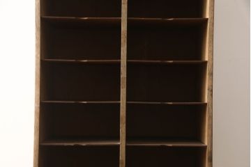 中古　昭和レトロな雰囲気を醸し出す縦型カルテケース(書類ケース、書類棚、収納棚、レターラック)(R-070355)