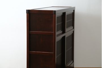 中古　栗材　上質な和の空間を演出する水屋箪笥(食器棚、茶箪笥、戸棚、収納棚、キャビネット)(R-070360)