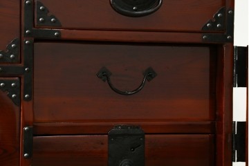和製アンティーク　専門店にてリペア済　前面欅(ケヤキ)材　上質な和の雰囲気を醸し出す仙台箪笥　(R-070361)