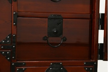 和製アンティーク　専門店にてリペア済　前面欅(ケヤキ)材　上質な和の雰囲気を醸し出す仙台箪笥　(R-070361)