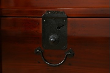 和製アンティーク　専門店にてリペア済　前面欅(ケヤキ)材　上質な和の雰囲気を醸し出す仙台箪笥　(R-070361)