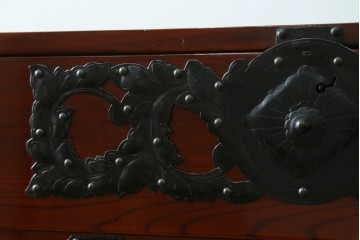 和製アンティーク　専門店にてリペア済　前面欅(ケヤキ)材　上質な和の雰囲気を醸し出す仙台箪笥　(R-070361)
