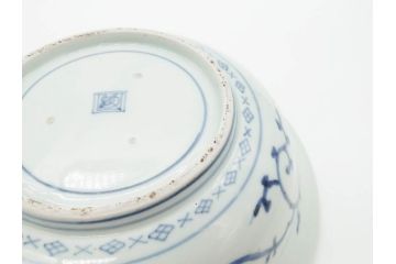 江戸期　古伊万里　染付　二重角福　渦福　波に魚?の図　約28cm　9.2寸　涼しげな雰囲気が素敵な大鉢(九寸二分、和食器、深皿)(R-070395)