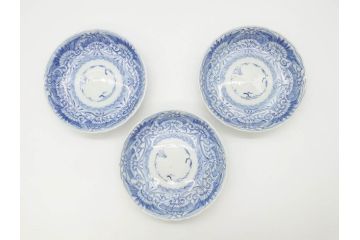 江戸期　古伊万里　染付　松竹梅文　5.1寸　約16cm　繊細に描かれた線描が美しい中皿3枚セット(和食器、和皿、五寸一分)(R-070396)
