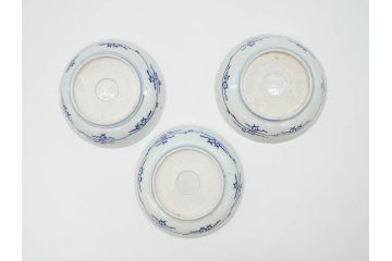 江戸期　古伊万里　染付　松竹梅文　5.1寸　約16cm　繊細に描かれた線描が美しい中皿3枚セット(和食器、和皿、五寸一分)(R-070396)