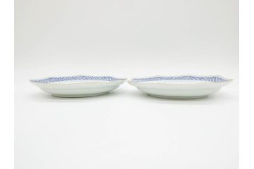 江戸期　上手物　古伊万里　染付　花鳥文　約22cm　7寸　美しい意匠が目を惹く八角皿2枚セット(七寸、中皿、和皿、和食器)(R-070400)