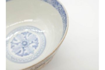 江戸期　古伊万里　金彩　色絵　約12cm　3.8寸　一つ一つ丁寧に絵付けされた豪華な蓋付き茶碗3客セット(獅子、松竹、和食器、三寸八分)(R-070415)