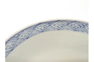 江戸期　古伊万里　金彩　色絵　約12cm　3.8寸　一つ一つ丁寧に絵付けされた豪華な蓋付き茶碗3客セット(獅子、松竹、和食器、三寸八分)(R-070415)