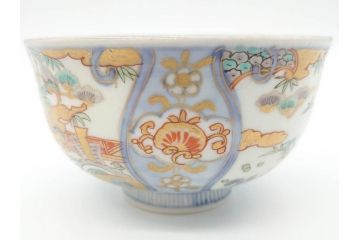 江戸期　古伊万里　金彩　色絵　約12cm　3.8寸　一つ一つ丁寧に絵付けされた豪華な蓋付き茶碗3客セット(獅子、松竹、和食器、三寸八分)(R-070415)