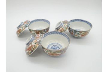江戸期　古伊万里　金彩　色絵　約12cm　3.8寸　一つ一つ丁寧に絵付けされた豪華な蓋付き茶碗3客セット(獅子、松竹、和食器、三寸八分)(R-070416)