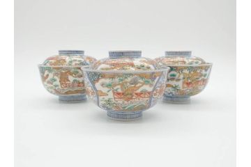 江戸期　古伊万里　金彩　色絵　約12cm　3.8寸　一つ一つ丁寧に絵付けされた豪華な蓋付き茶碗3客セット(獅子、松竹、和食器、三寸八分)(R-070416)