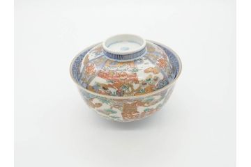 江戸期　古伊万里　金彩　色絵　約12cm　3.8寸　一つ一つ丁寧に絵付けされた豪華な蓋付き茶碗3客セット(獅子、松竹、和食器、三寸八分)(R-070416)