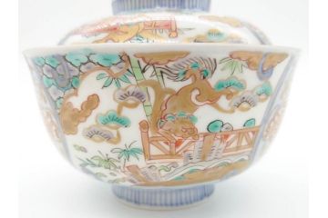 江戸期　古伊万里　金彩　色絵　約12cm　3.8寸　一つ一つ丁寧に絵付けされた豪華な蓋付き茶碗3客セット(獅子、松竹、和食器、三寸八分)(R-070416)